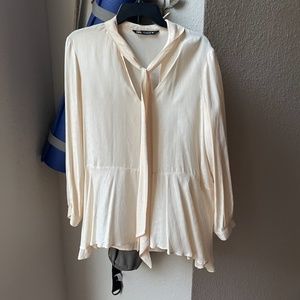 ZARA Off-White Long Sleeve Tie Front Micro Print Asymmetric Hem Size S